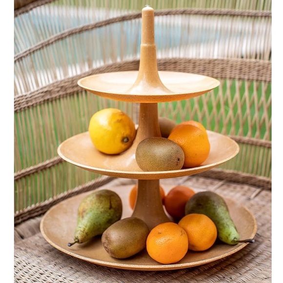 NWOT KOZIOL BABELL LIGHTWEIGHT 3-TIER PLASTIC TRAY GOLD BEIGE AND WHITE - Picture 2 of 8